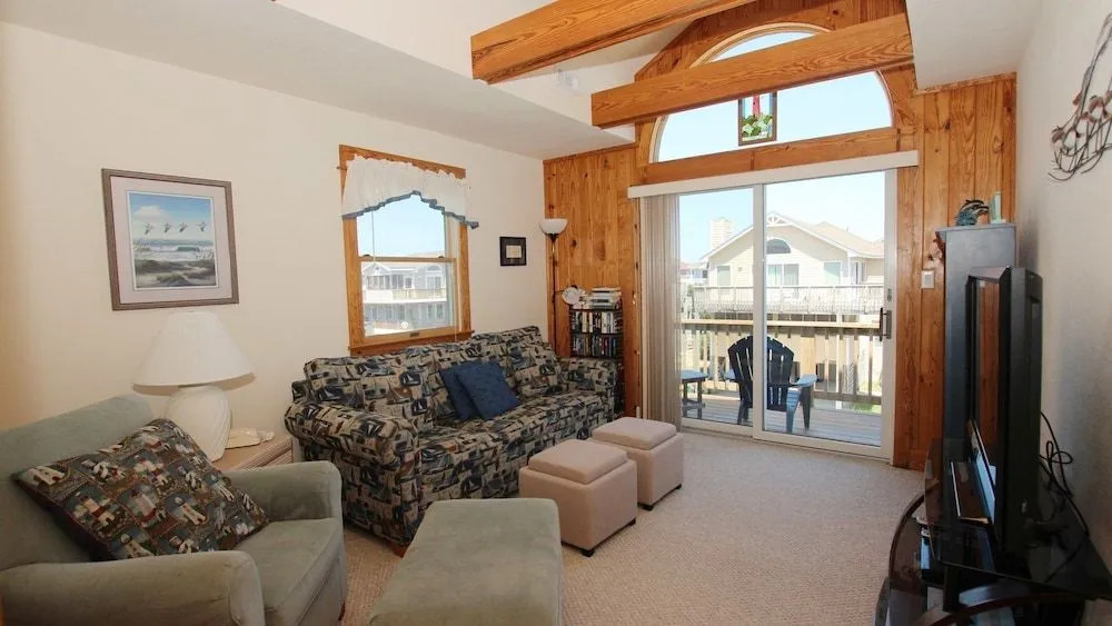 Stress Free Zone - 4 Br home by RedAwning