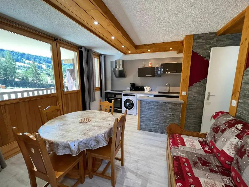 Appartement Lanslevillard, 2 pièces, 4 personnes - FR-1-508-178