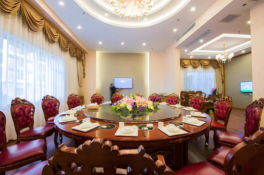 Venus Royal Hotel Guilin Airport