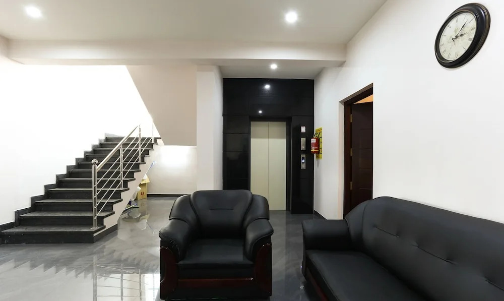 Treebo Hi Line Apartments Kalapatti