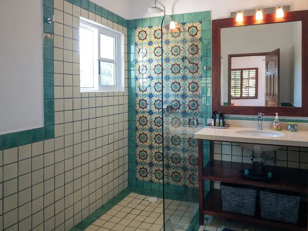 Casa Zarah - Hacienda Family Home - Pool and 2-Block to Beach