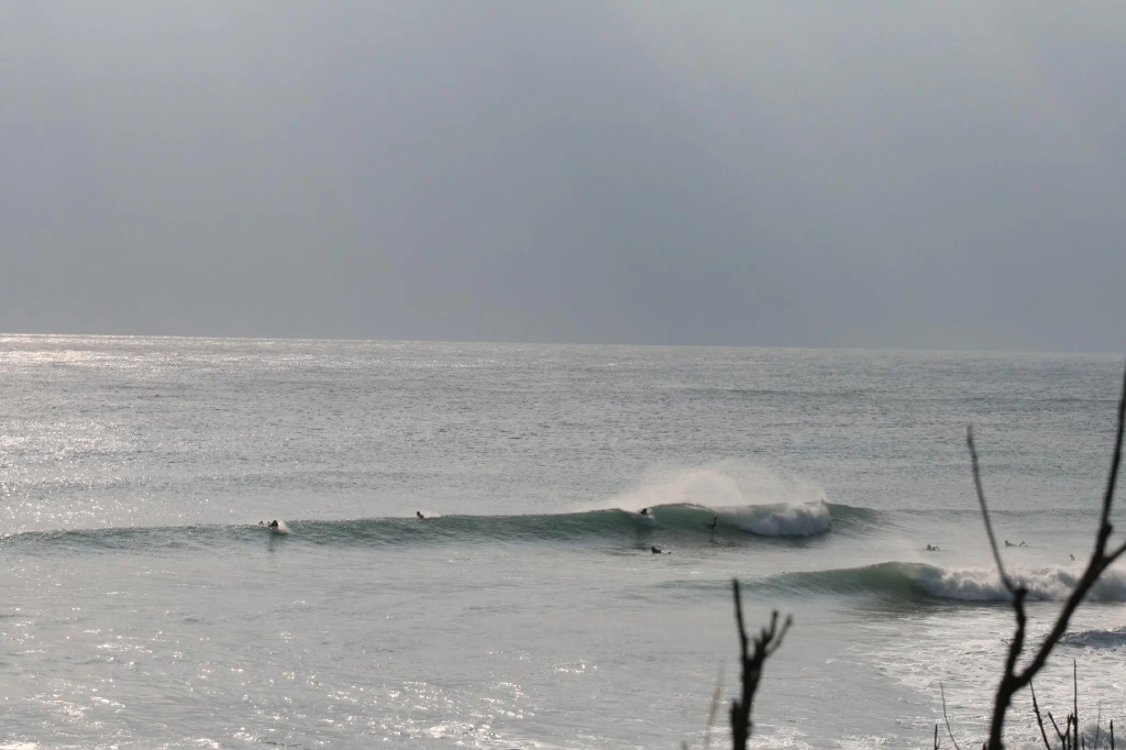 Donghe surf shop & Hostel