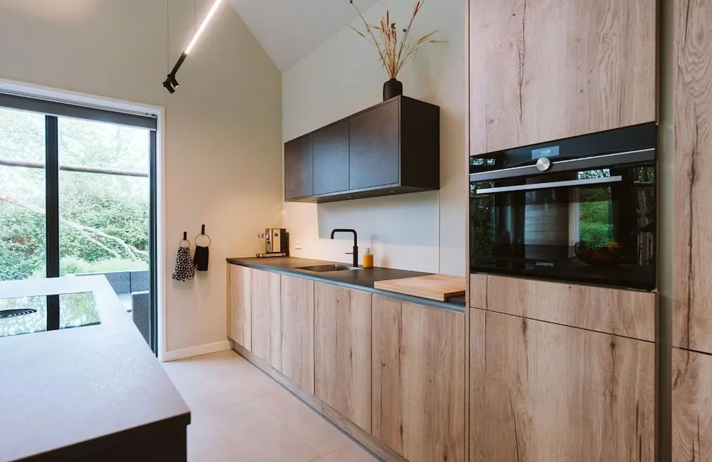 Atmospheric Luxury Sustainable Home With Spacious Garden