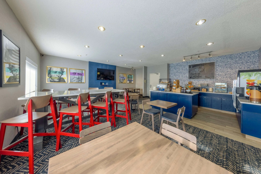 AmericInn by Wyndham Duluth