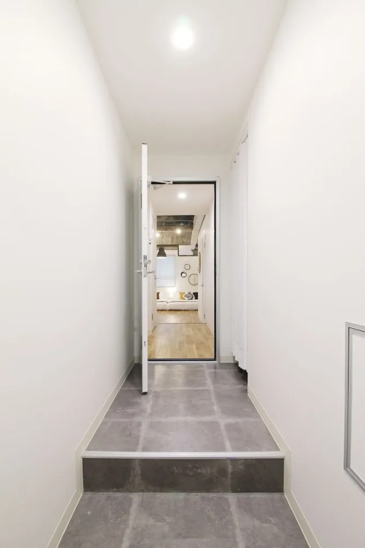 Nikke Building (401, 402)
