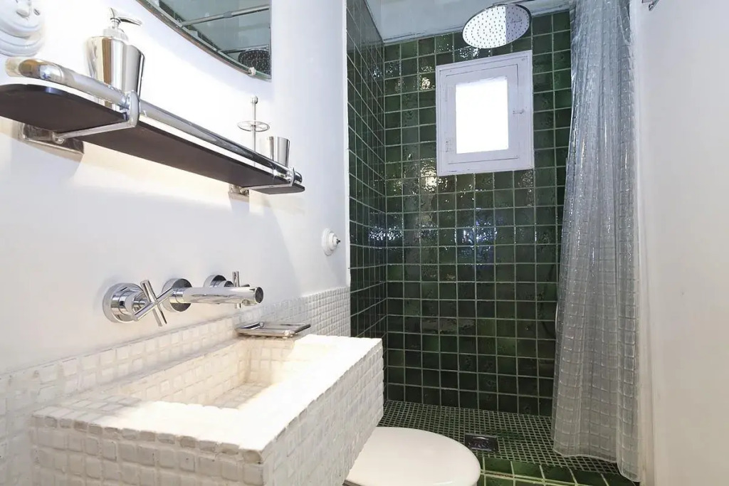 Centric Unique Bohemian 3 Bedroom Apartment - Hoa 42136
