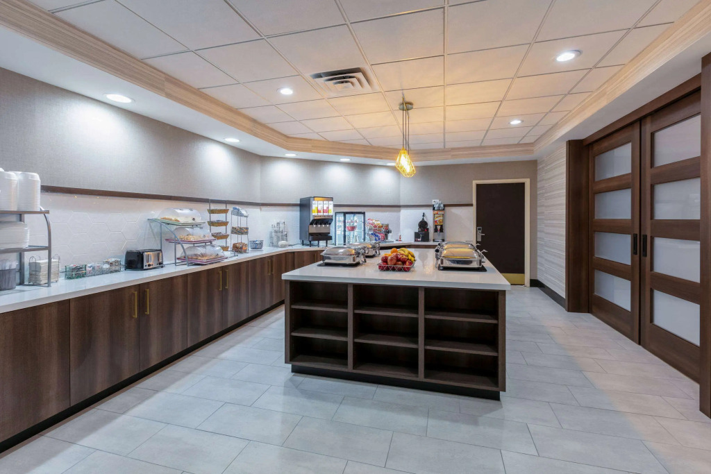 Wingate by Wyndham - DFW North