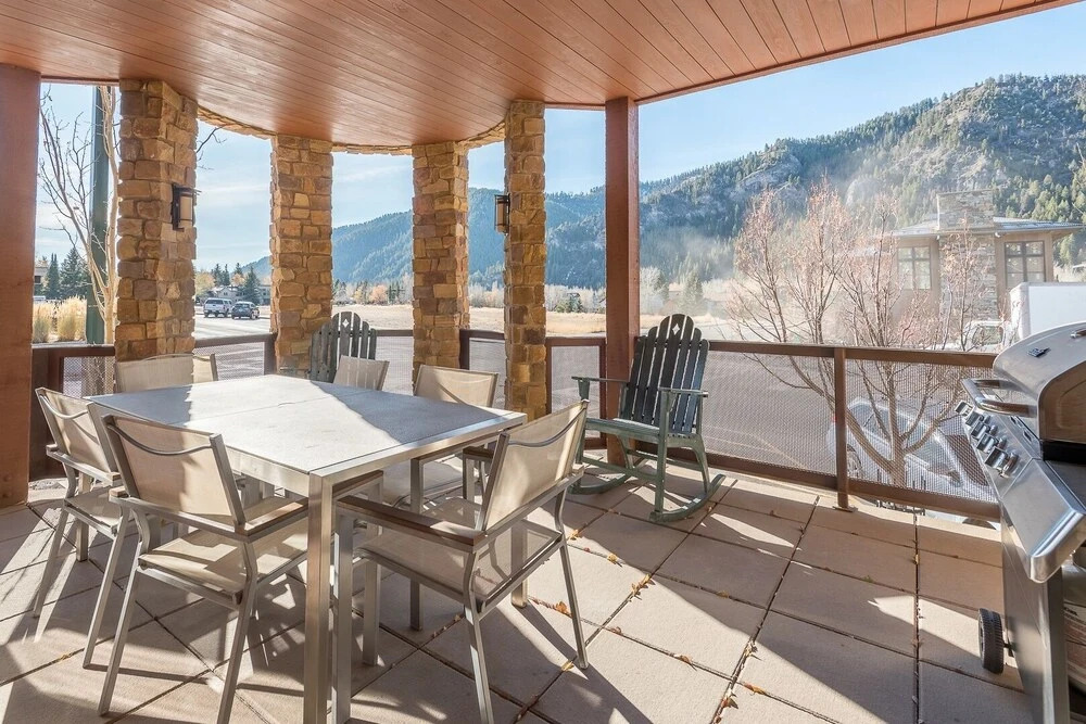 Westview Terrace #3 2 Bedrooms 2 Bathrooms Condo