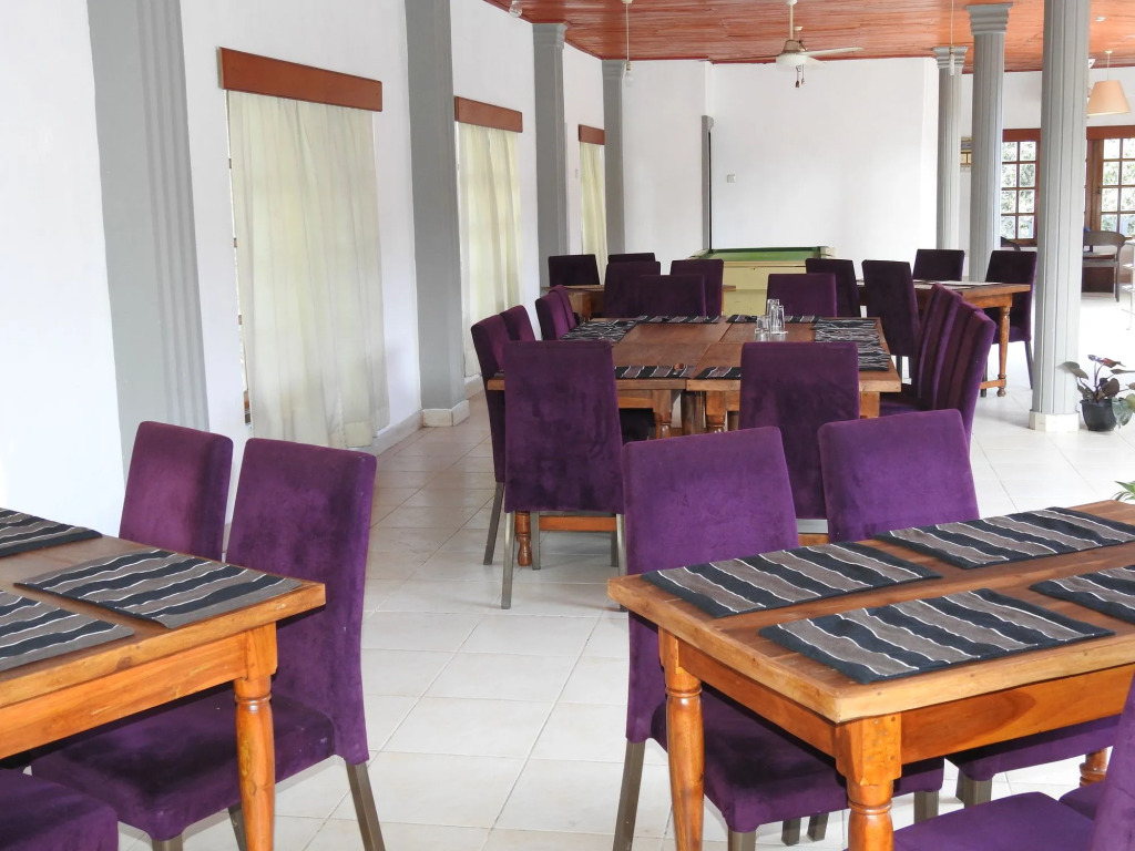 Paradise Inn