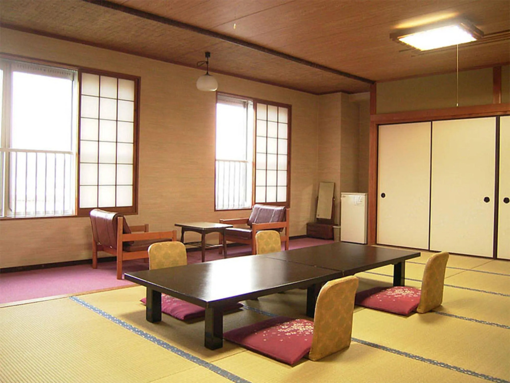 Toushijima Onsen Suzunami