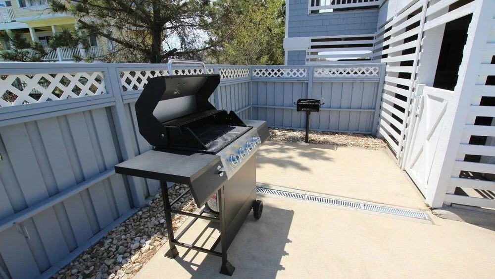 Beach Magic - 5 Br home by RedAwning