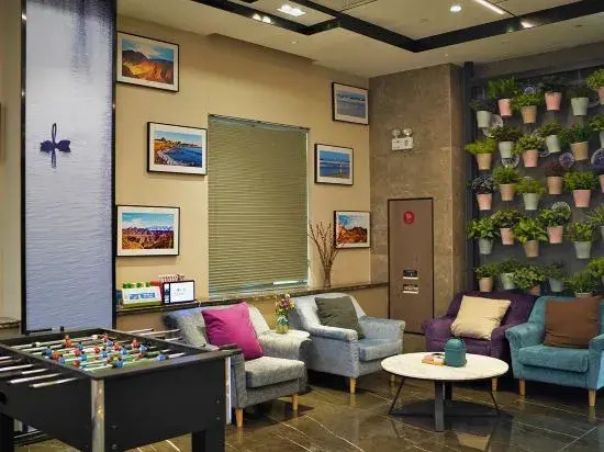 Comfort  Hotel (Urumqi Xiaoxigou Metro Station )