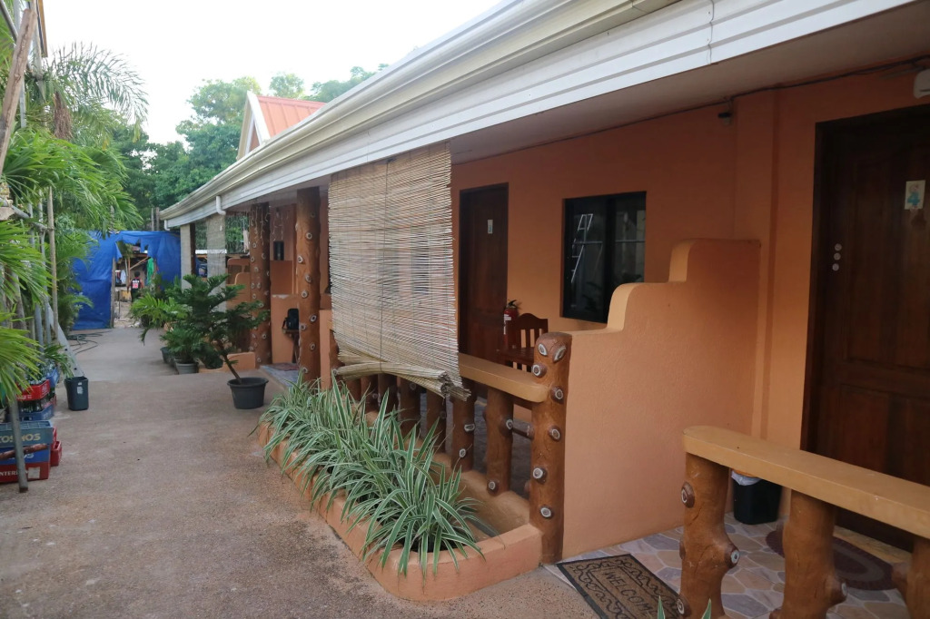 Golden Sam Resort