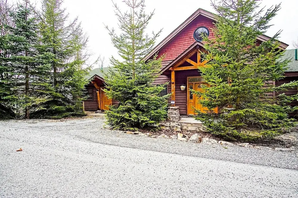 Top Property on Snowshoe Mountain North Westridge 32 is as Magnificent as its Western Views!