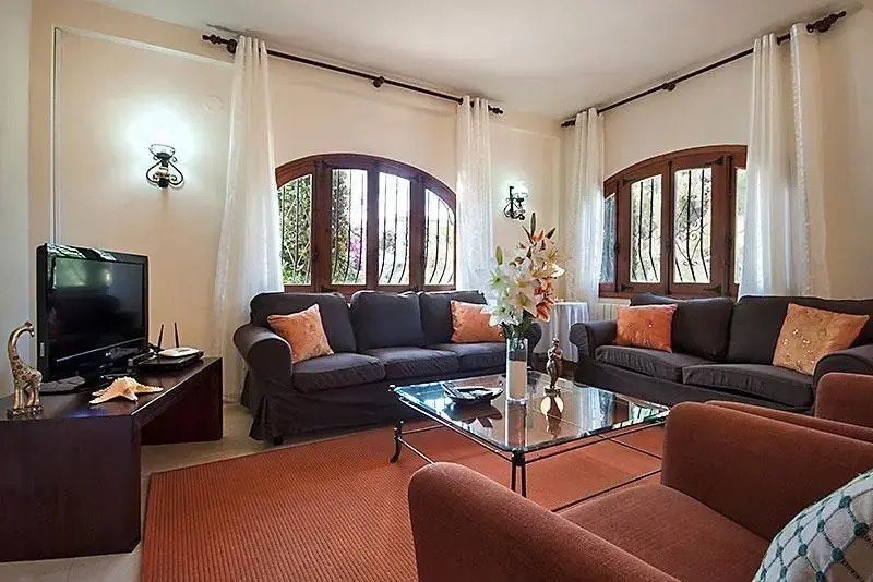 Villa Alegre