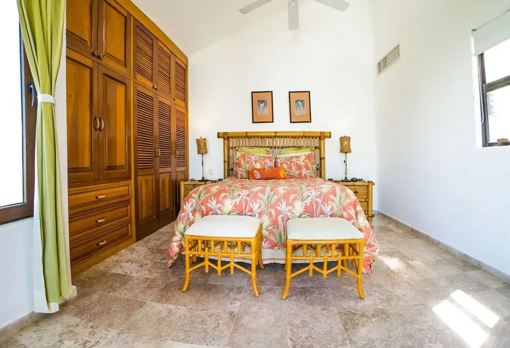 Royal Palms 10 2 Bedroom Condo by RedAwning