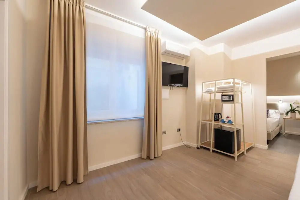 Six Luxury Rooms Pozzuoli