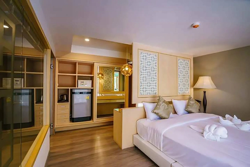 Moon Dragon Hotel
