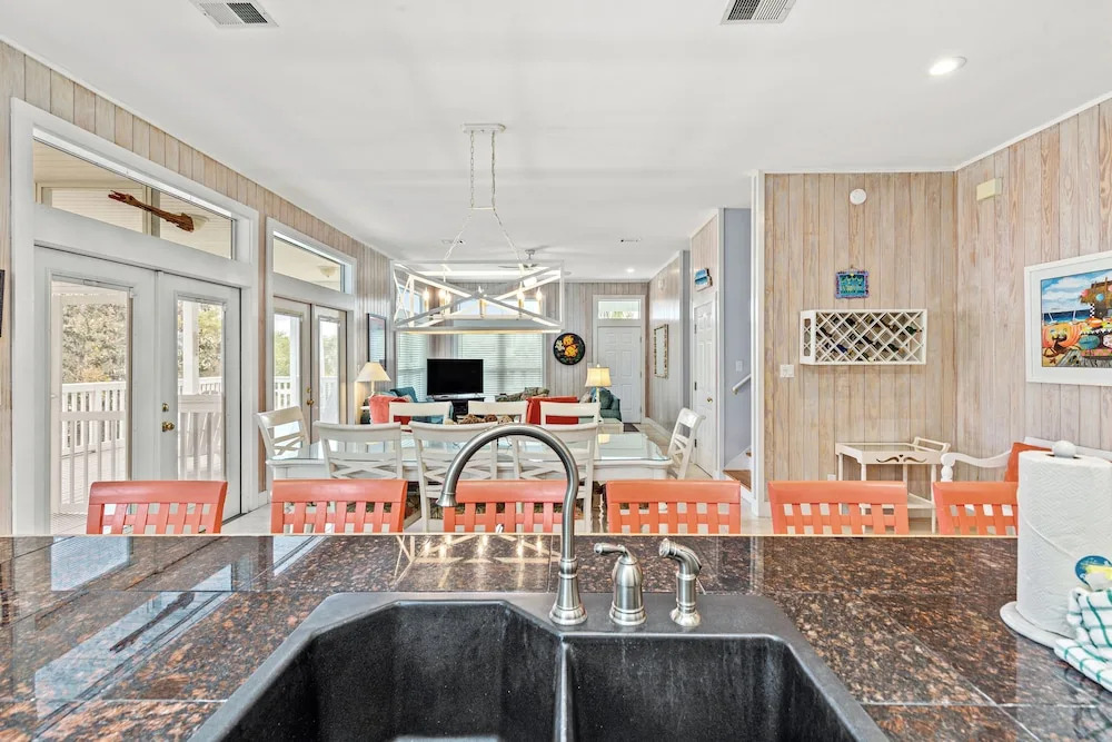 2305 S County Hwy - Cloud Nine