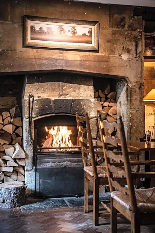 Wheelwrights Arms Country Inn & Pub