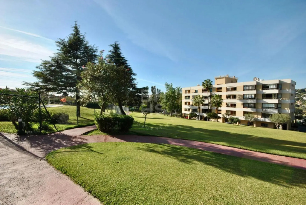 Torres De Aloha 2 bdr Puerto Banus