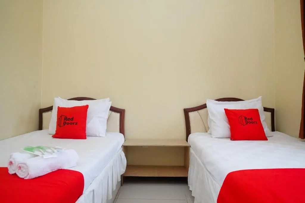 RedDoorz Syariah near Taman Rekreasi Kalianget Wonosobo