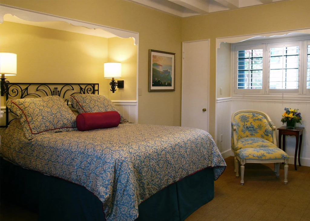 Normandy Inn