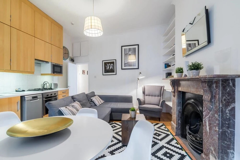 2 Bedroom Flat in West Kensington