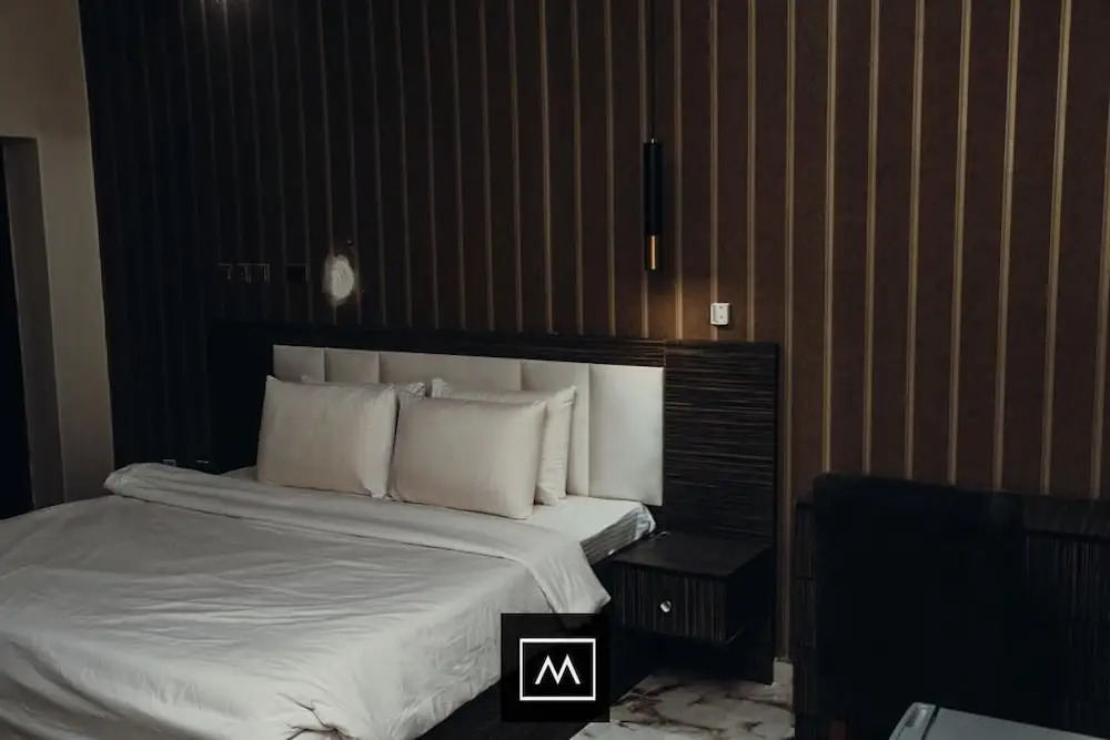 Mo-House Hotels and Apartments