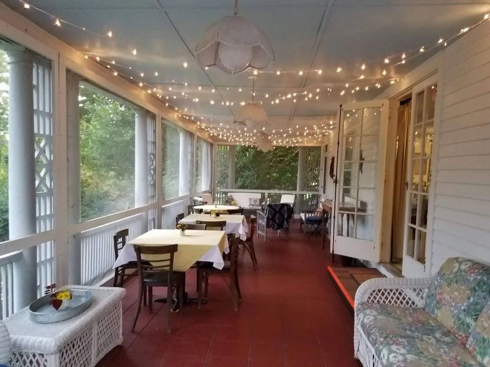 Windflower Inn