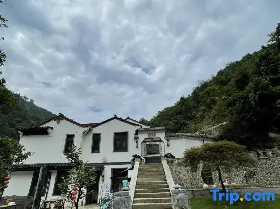 Luoman Shijia Homestay