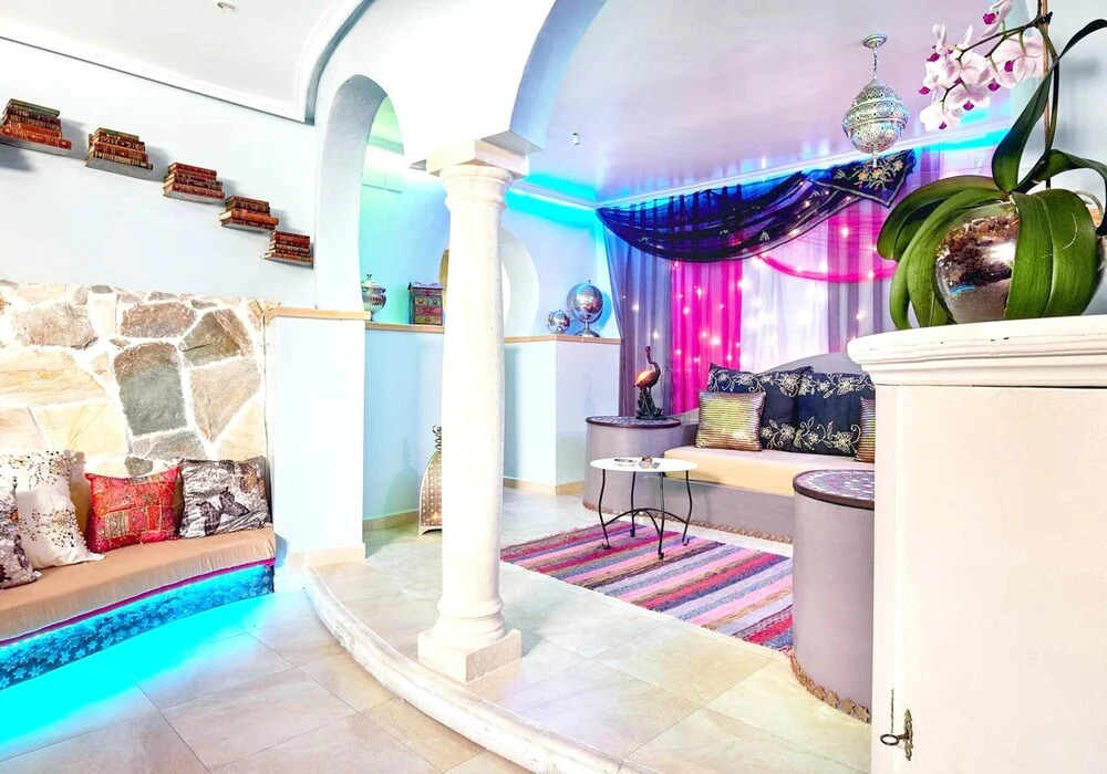 Studio in Torrevieja, with Shared Pool, Enclosed Garden and Wifi Near the Beach