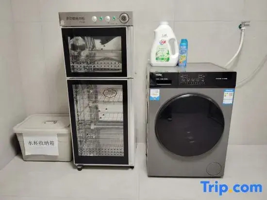 Xishang Mantingju Hotel (Jingdezhen People Square Tao Yang Alley)