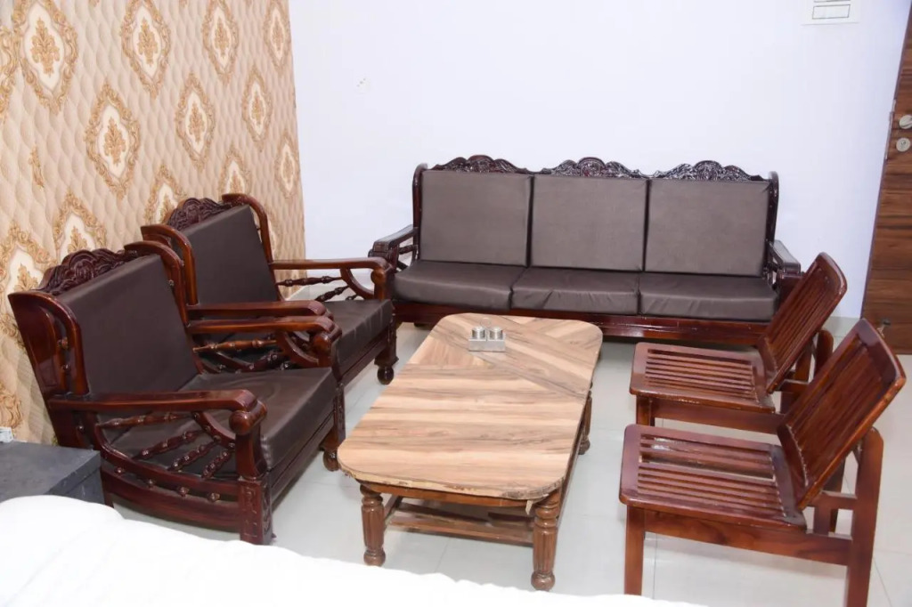 Udiksh Hotel and Restaurants