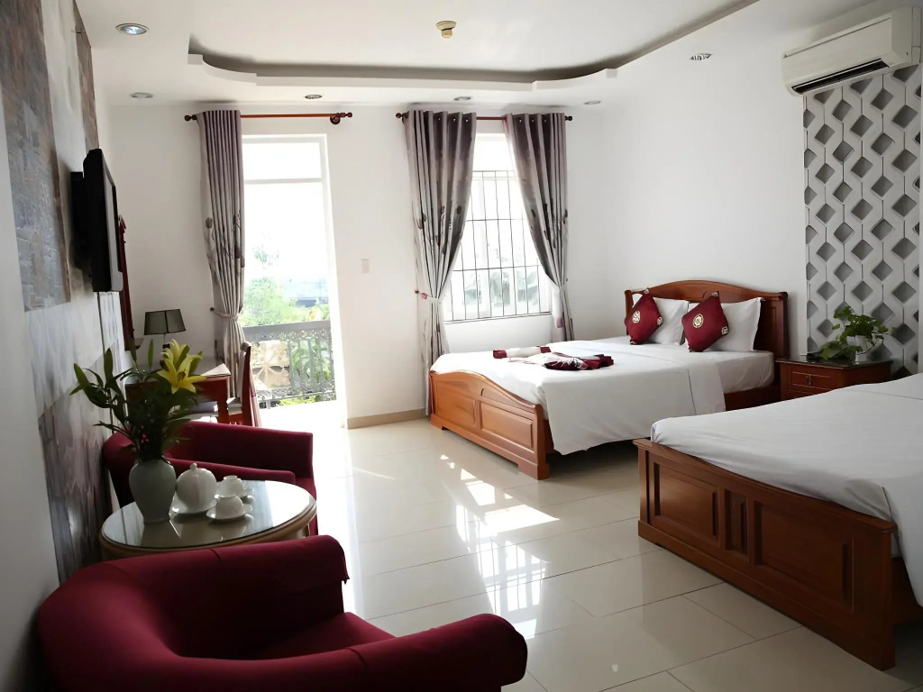 Pearl Service Apartment