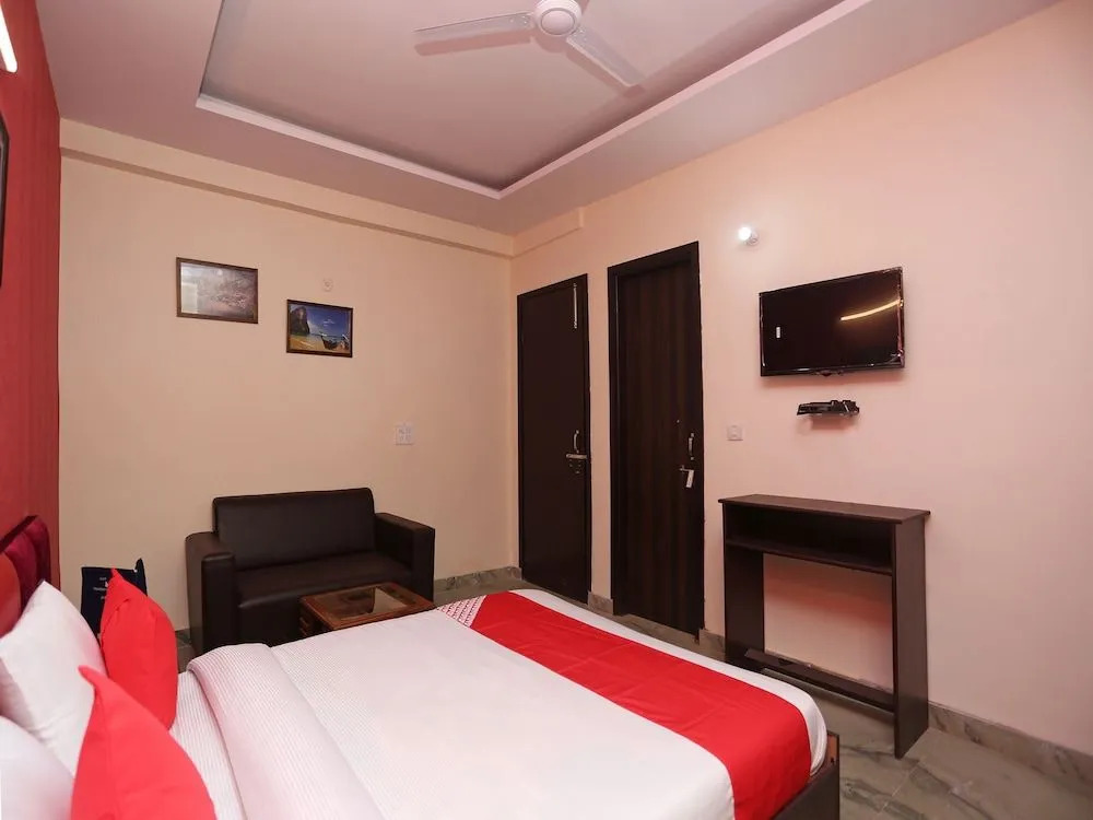 OYO 19331 Homeystay Fortune