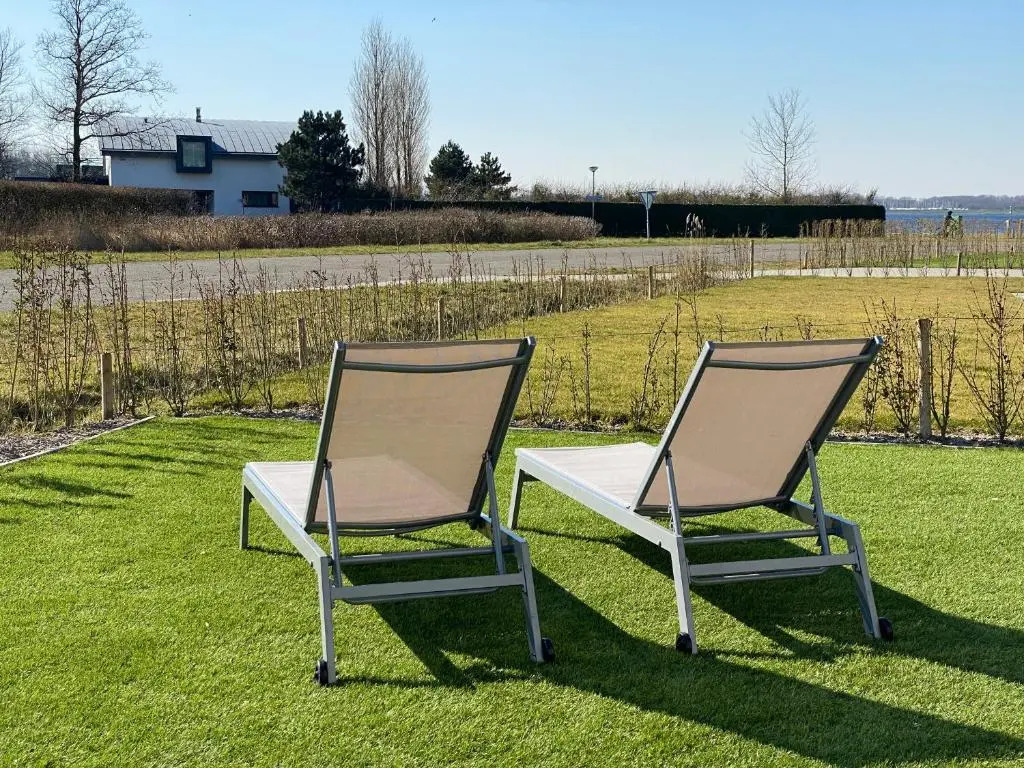 Villa Maroma Mistral Veerse Meer, gratis 4 E-bikes, gratis laden EV, trampoline