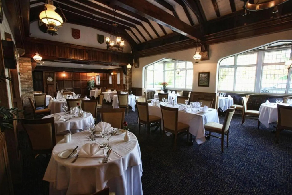 Cave Castle Hotel