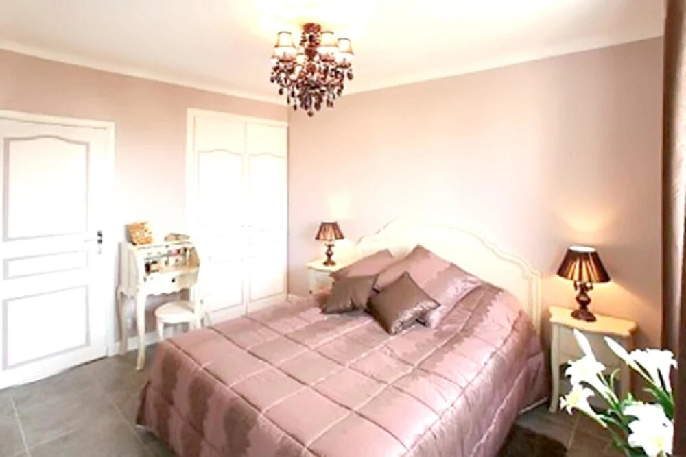 Apartment With 2 Bedrooms in Juan les Pins, With Wonderful City View,