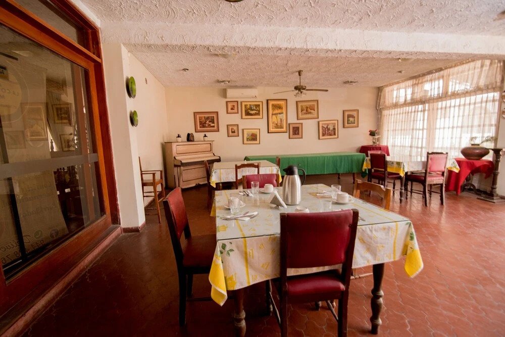 LA SIESTA-Hotel