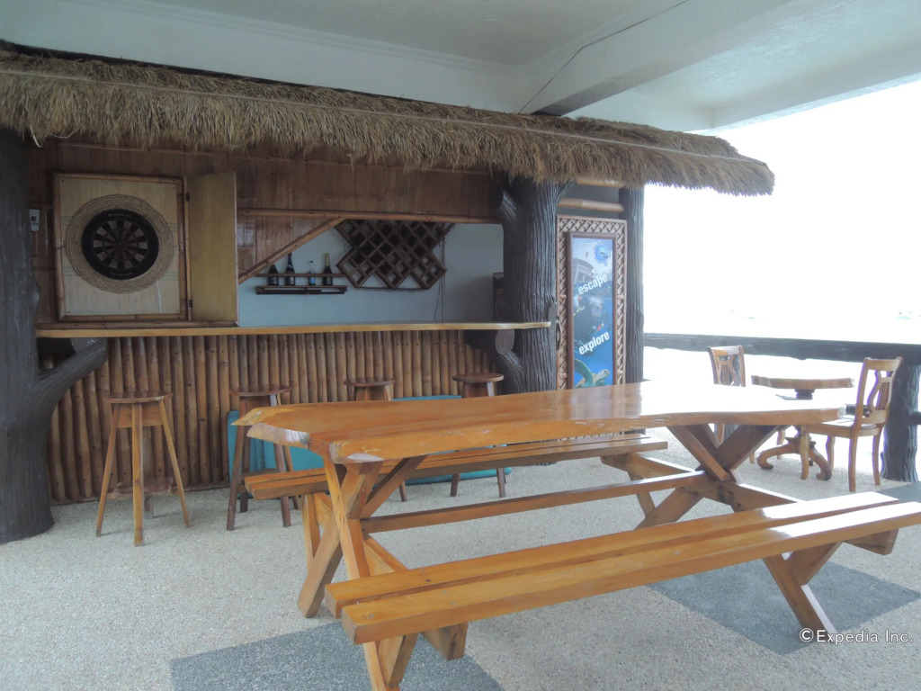 Loves Beach & Dive Resort