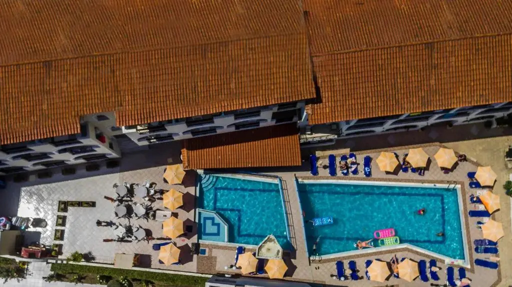 Vossos Hotel Apartments