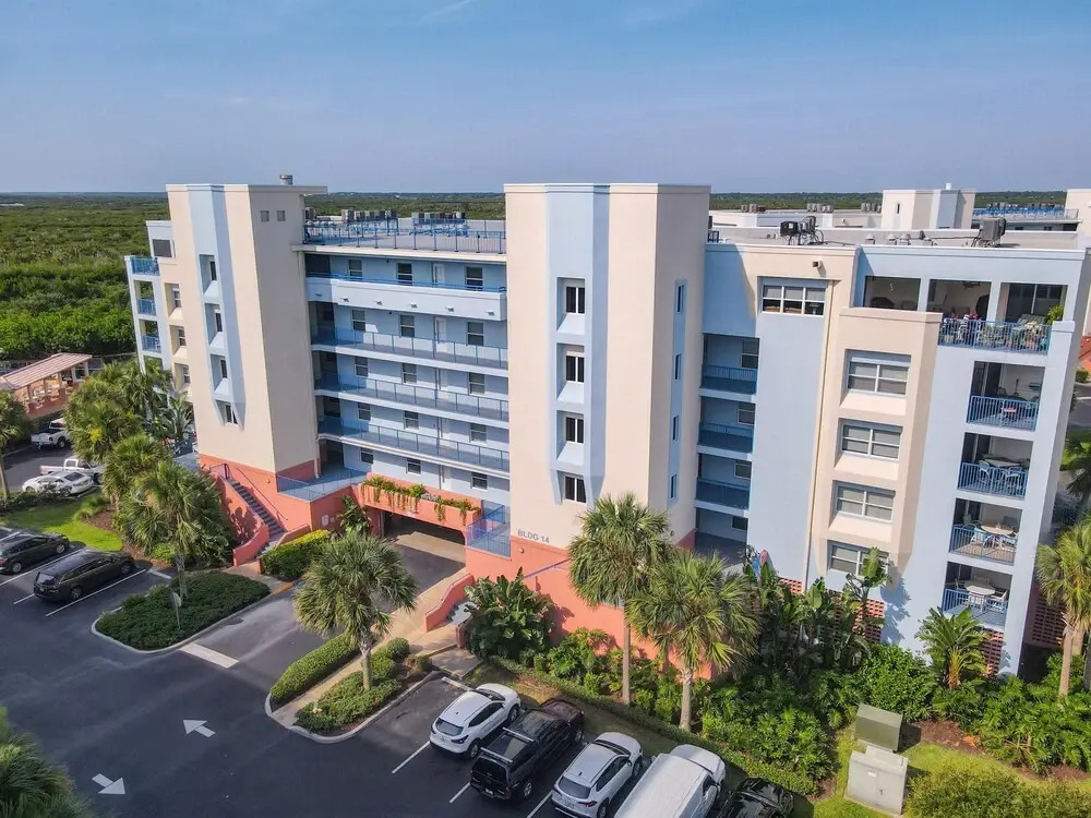 Oceanwalk Jr Penthouse Close to Pool Beach Access Ow14 604