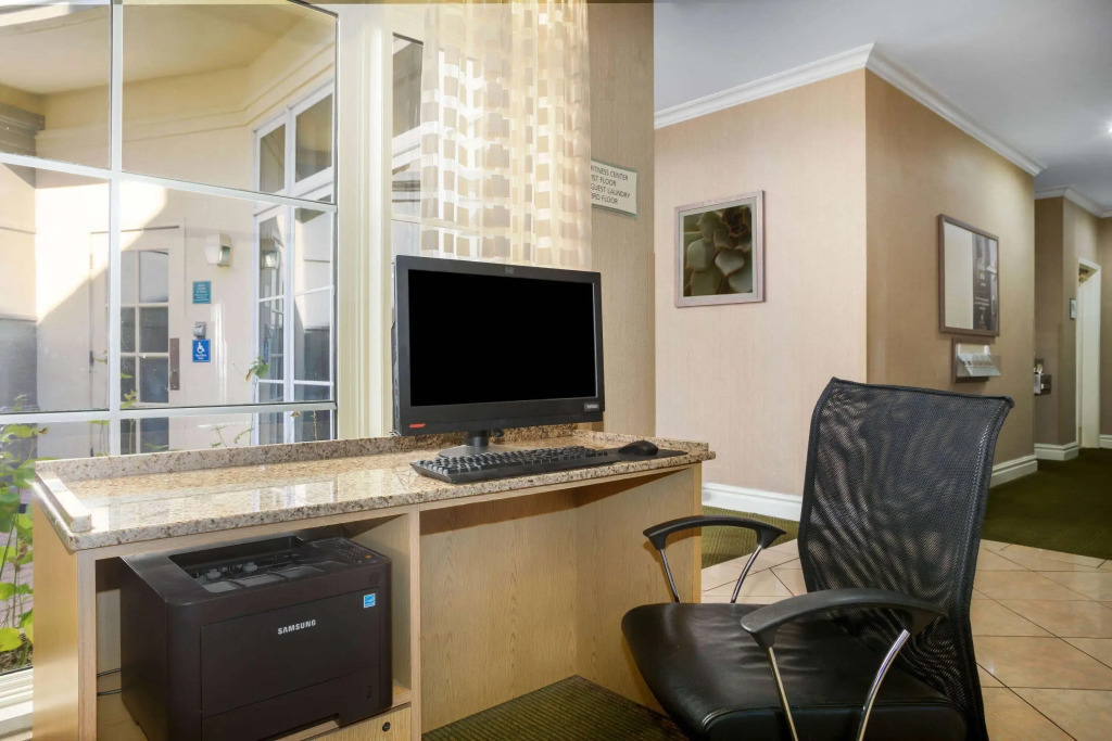 Fairfield by Marriott Inn & Suites Austin Southwest