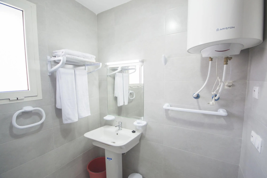 Lescale Appart-hôtel By 7AV HOTELS