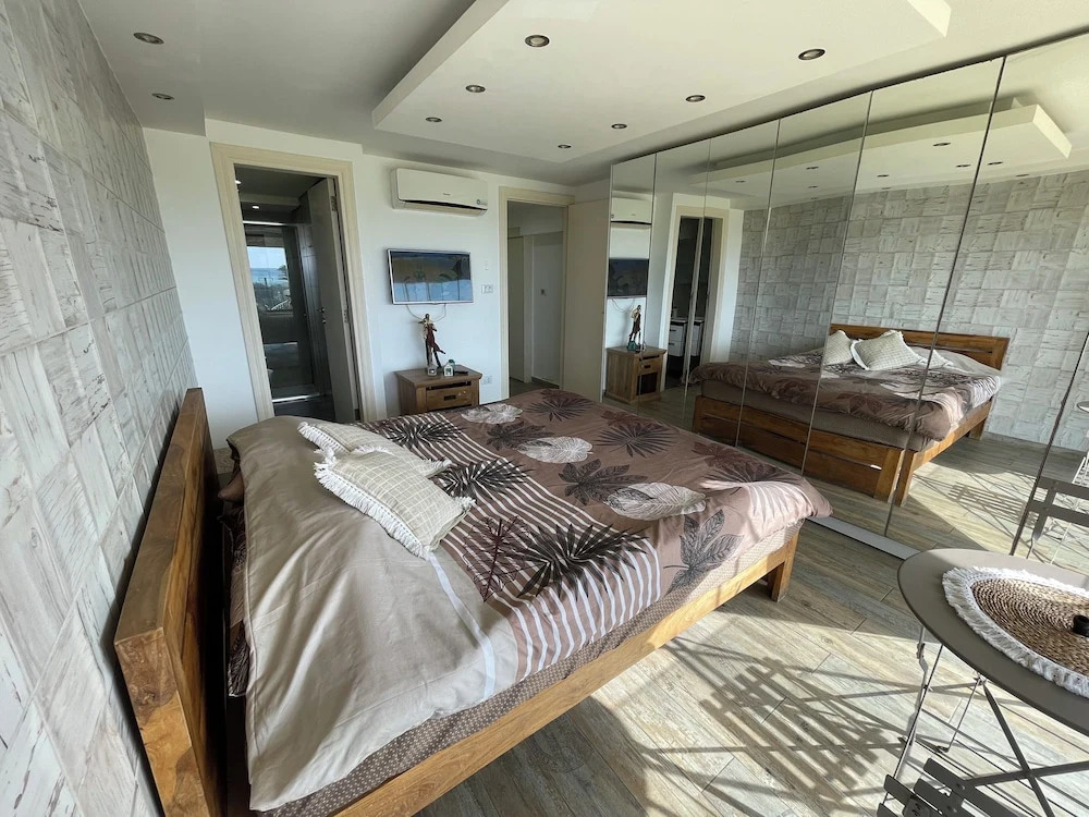 Duplex at Solemar Resort, Totally Renovated, Pools, Tennis, Basketball, Football