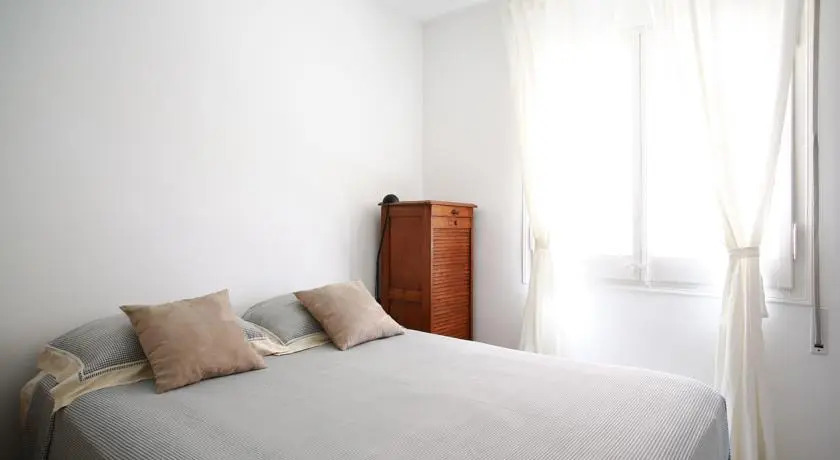 Gracia Barcelona Group Apartments