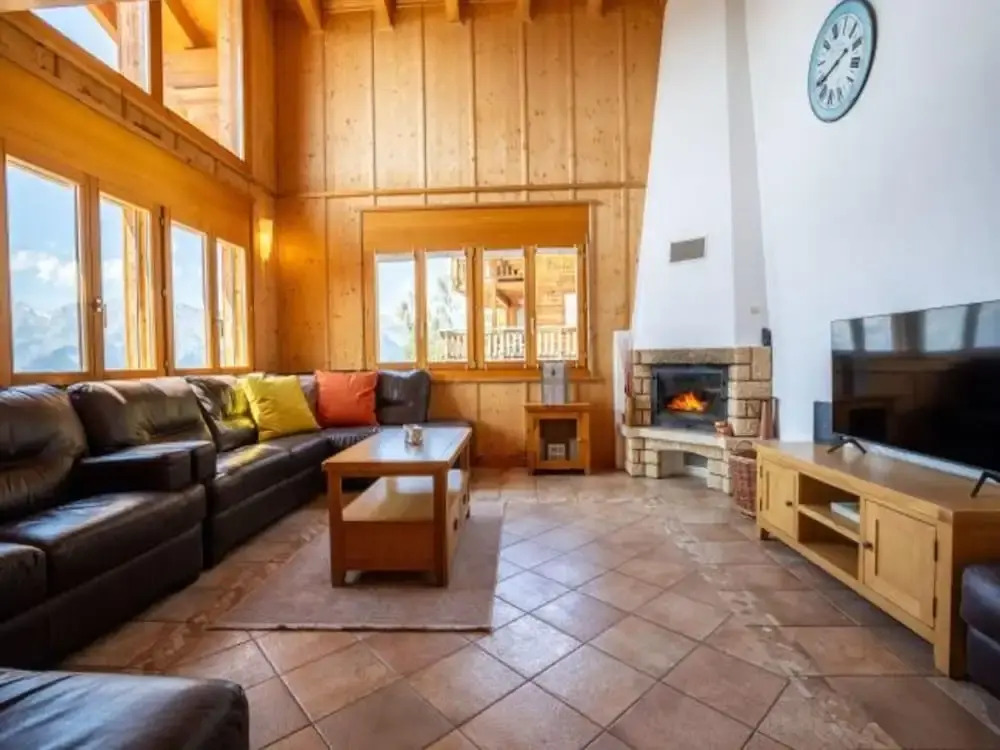 Spacious Chalet Amidst Mountains