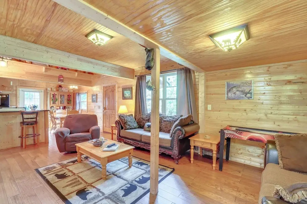 'just Fur Relaxin' Sevierville Cabin w/ Hot Tub!
