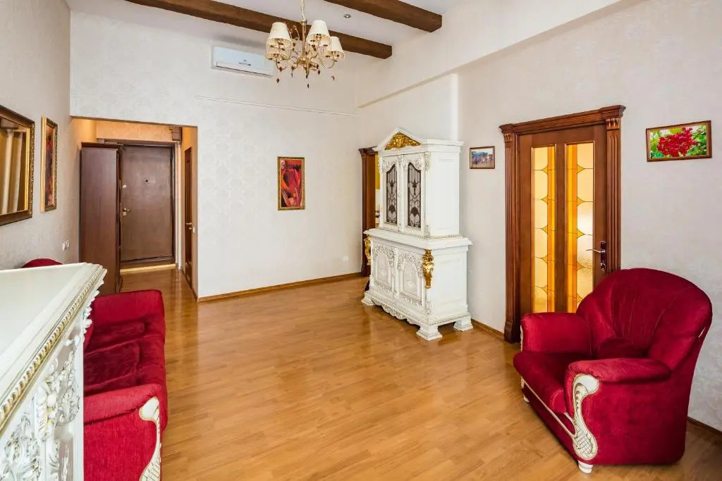 2 Virmens'ka Apartment